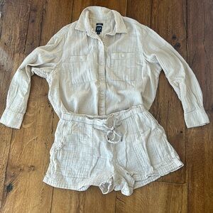 Gap Crinkle Gauze Khaki Shirt and Shorts Set